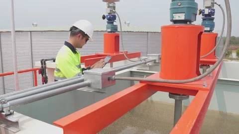 A industrial engineer controlling systems and inspecting water systems in engine 動画素材 238432847