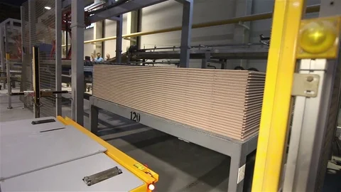 Industrial interior, production of ceramic tiles, modern factory interior Vidéo 76323604