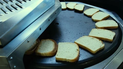 Industrial Large And Multiple Electric Toaster 스톡 동영상 203062322