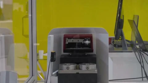 Industrial machine with computer control. HDR. Machine or automatic machine in Stockbeeldmateriaal 157904921