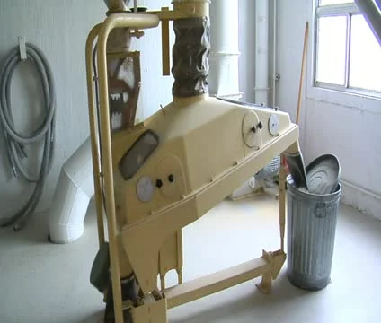 Industrial machine shakes Stock Footage 21591503