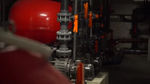 Industrial Pump and Pipe System with Valves in Spa and Wellness Technical Room Vidéo 326783107
