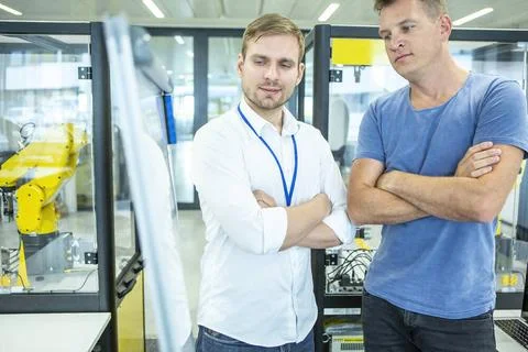 Industrial Robot Development Engineers in the development of the industria... Foto stock