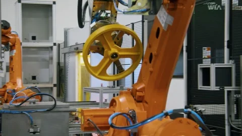 Industrial Robot: Handling Yellow Component - Trento, Italy - 30 September 2023 Vidéo 288872625