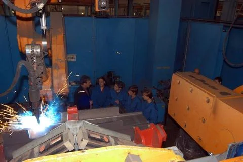  Industrial robots in use through artificial intelligence for the industry... 库存照片