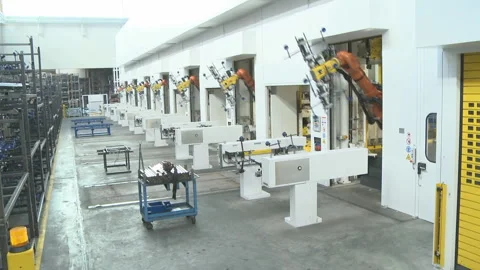 Industrial robots work in a high-tech production workshop Video stock 116364325