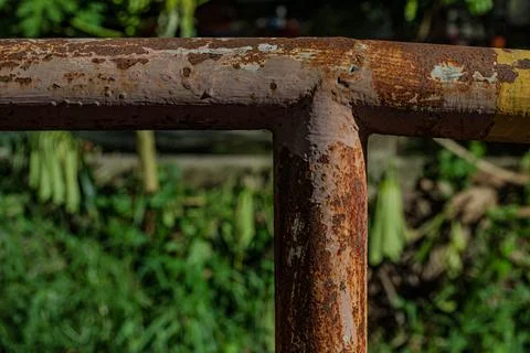 Industrial rust texture on iron railing infrastructure near midnight Fotos Stock