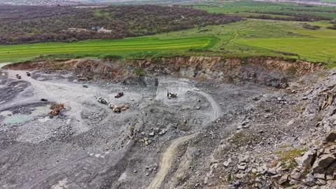 Industrial stone processing facility at granite quarry 動画素材 338222338