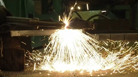 Industrial worker cutting steel by using metal torch, Slow motion. Stock Footage 48229903