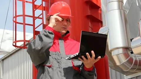 Industrial worker with notebook Stock Footage 10909423