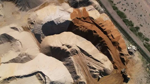 Industrious sand diggers timelapse at concrete works Video stock 251651199