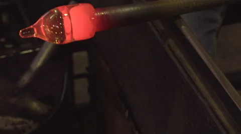 A industry of making glass. Modulating the glass. Видео 63173560