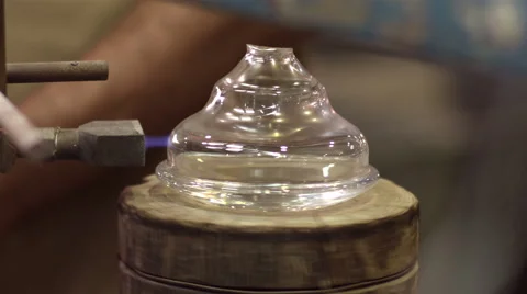 A industry of making glass. Modulating the glass. Видео 63173970