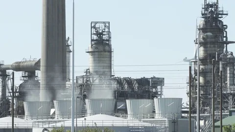 Industry Oil Refinery Stockbeeldmateriaal 78180155