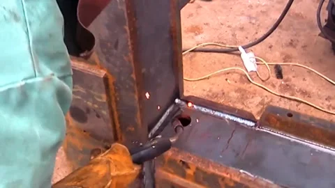 Industry, Worker Welding, Orient Machine Welding, Harvey IL Vídeo Stock 247622567