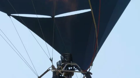 Inflate hot air balloon, flame rise Stock Footage