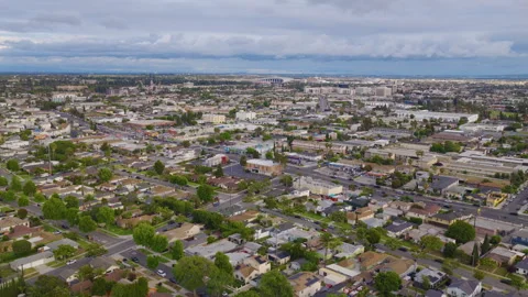 Inglewood Ladera Heights Aerial Pullback View of Los Angeles Neighborhoods 01 库存影片 334356629
