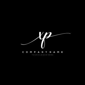 Initial Letter handwriting logo hand drawn template vector Ilustração Stock