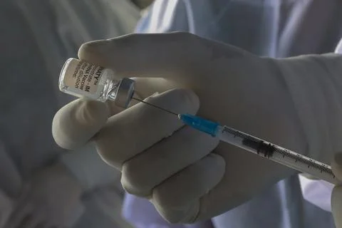 Initiation of the Pfizer-BionTech vaccine to replace the second dose of the Covi Stock Photos