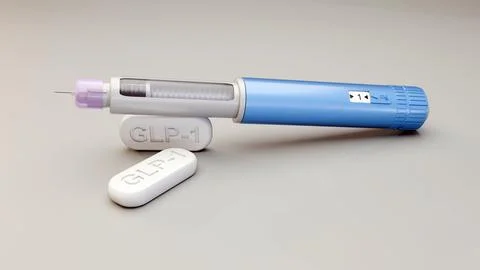 An Injectable Pen and Surrounding Tablets with "GLP-1" Text 스톡 일러스트
