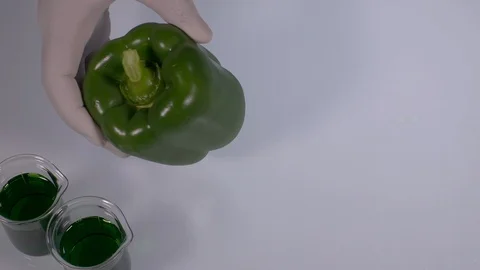 Injecting Green Pepper 스톡 동영상 123318804