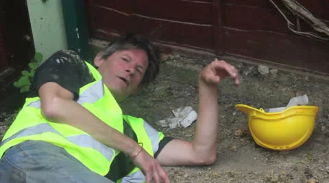 Injury at work place 動画素材 25642178