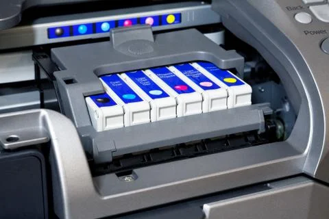 Ink cartridges in printer Illustrazione stock
