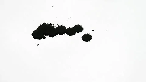 Inkblot on paper Stock-Footage 32255278