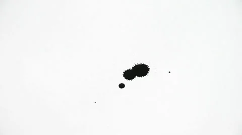 Inkblot on paper Stock-Footage 32255568