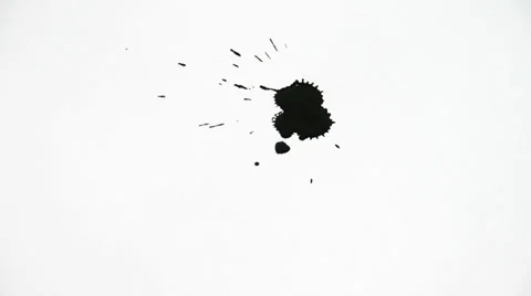 Inkblot on paper Stock-Footage 32255574