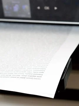 Inkjet printer with paper Stockfoto's