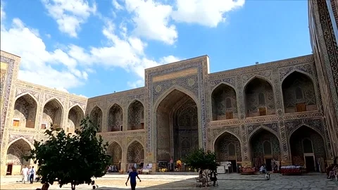 Inner courtyard and mosaic architecture of Tilya-Kori Madrasa Stock-Footage 336984127