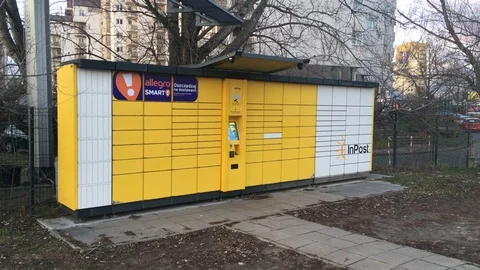 Inpost Paczkomat Package postal system Video stock 124228224