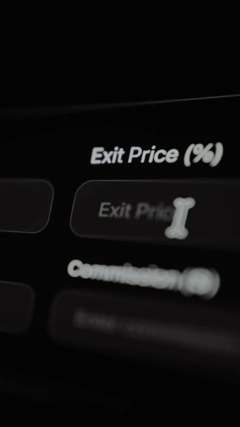 Input field Exit Price in trading for setting a value to sell an asset Stock Footage 328852452