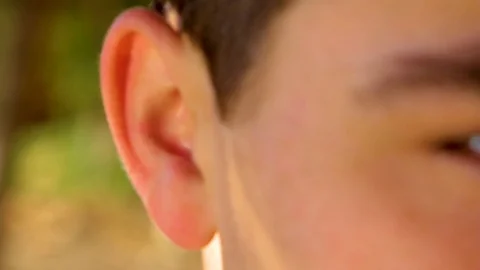 Insert earbud Video stock 89568685