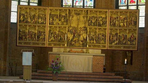 Inside the altar of the old church in hanover Stock Footage