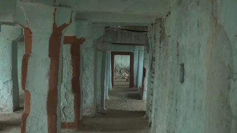 Inside an ancient temple, Hampi, Karnataka. 動画素材 105286293