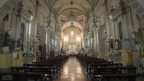 Inside Basílica Colegiata de Nuestra Señora de Guanajuato Guanajuato, Mexico Video stock 256362675