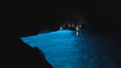 Inside Blue Grotto cave with light effect Vídeo Stock 96929036