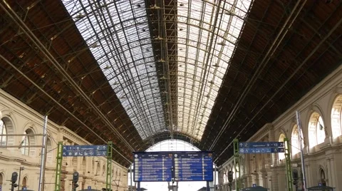 Inside Budapest Keleti train station Stock Footage 43203591