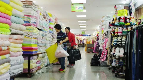 Inside the Dongdaemun Underground Shoppingcenter Stock Footage 61630397