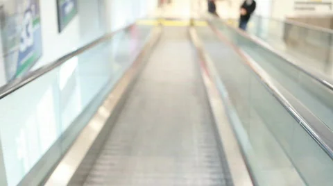 Inside escalator Vídeo Stock 641242