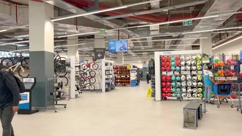 Inside footage of sporting goods brand's store Vidéo 240713545