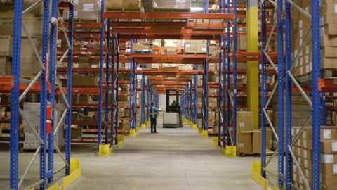 Inside an industrial storage warehouse facility Video stock 218992899
