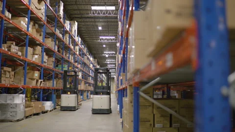 Inside an industrial storage warehouse facility Video stock 218994659