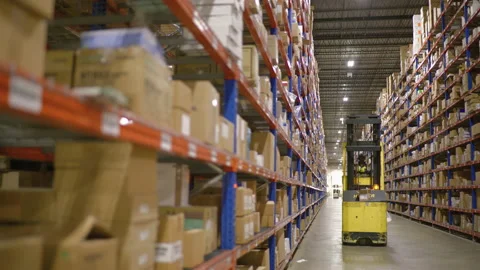 Inside an industrial storage warehouse facility Video stock 218994871