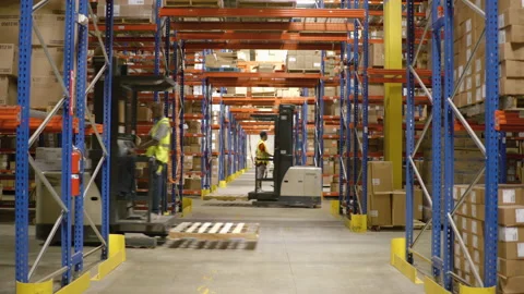 Inside an industrial storage warehouse facility Video stock 218996187