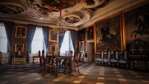 Inside the kings hall interior Stock-Footage 130244031