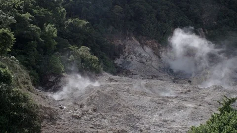 Inside La Soufriere Volcano Slow Mo 스톡 동영상 84269166