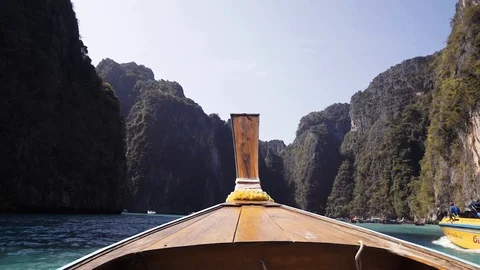 Inside a long tail boat with phi phi island views 스톡 동영상 107685198